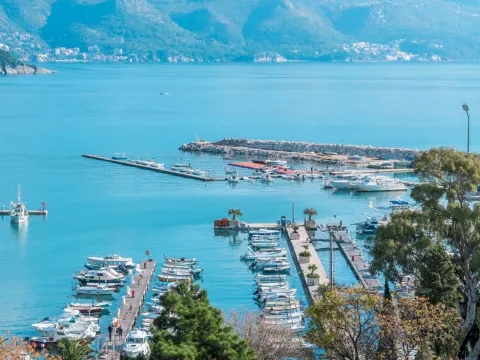 Sale, four bedroom apartment, 270m², Budva, Crna Gora - image 29