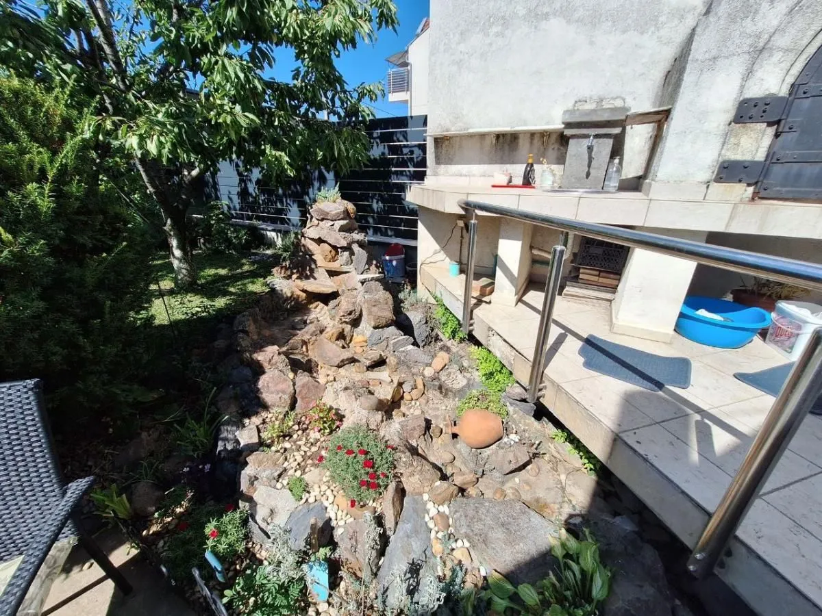 Sale, house, 253m², Adice, Novi Sad Sve Podlokacije