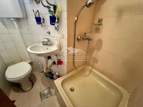 Prodaja, četvorosoban stan, 111m², Vračar Sve Podlokacije, Beograd - image 11