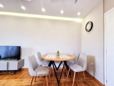 Izdavanje, stan, 78m², Drac, Podgorica - image 5