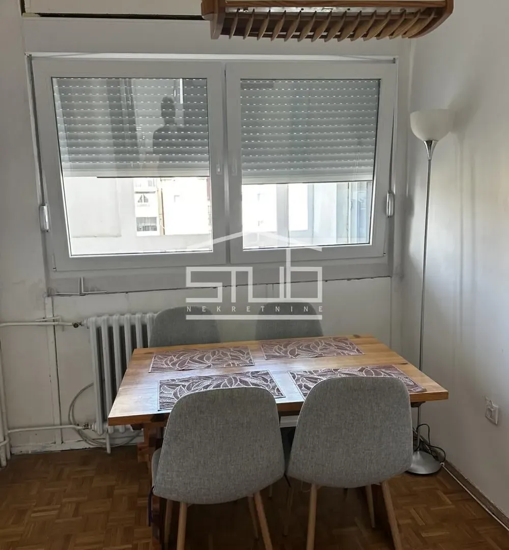 Prodaja, dvosoban stan, 62m², Novi Beograd Blok 72, Novi Beograd Sve Podlokacije
