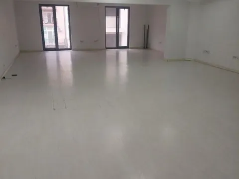 Rent, office space, 172m², 1 maj, Podgorica - image 5