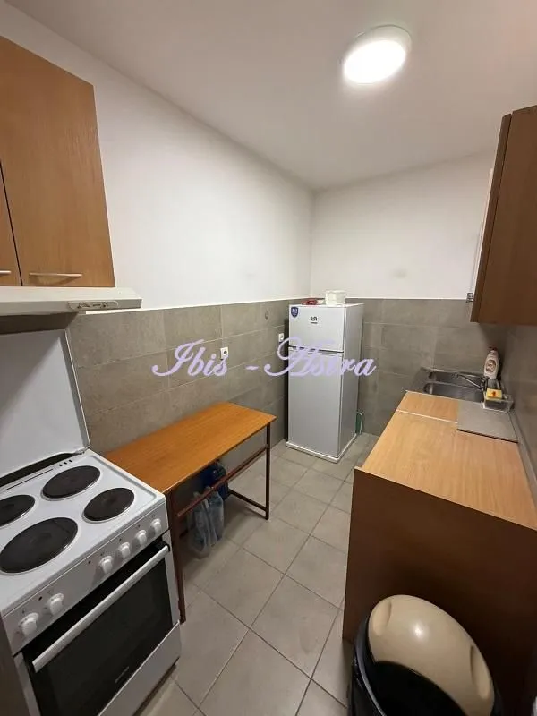Izdavanje, dvosoban stan, 55m², Karaburma, Palilula Sve Podlokacije