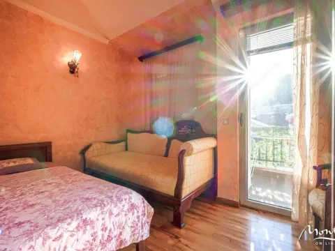 Prodaja, četvorosoban stan, 179m², Budva, Crna Gora - image 22