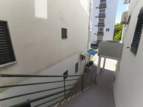 Izdavanje, garsonjera, 29m², Bečići, Budva - image 3