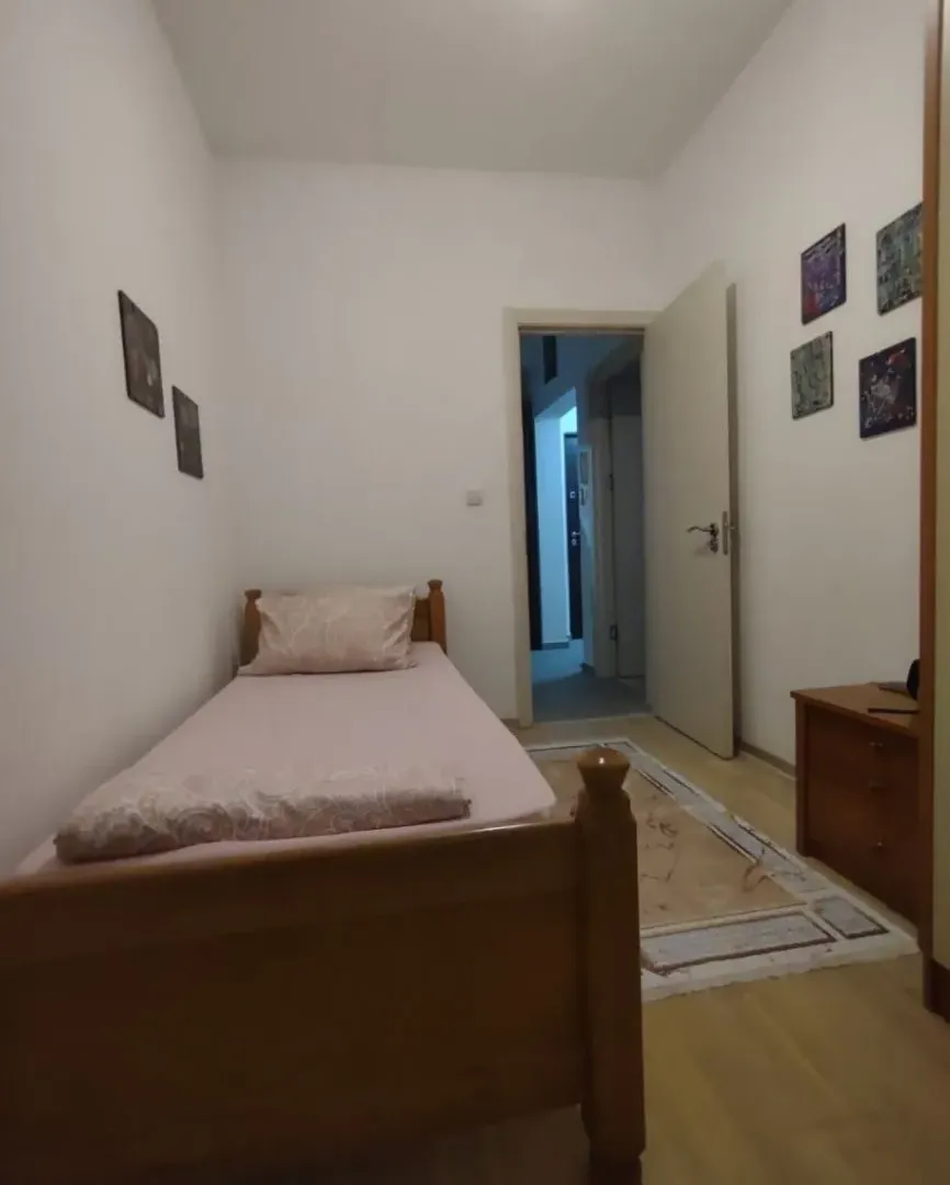 Izdavanje, dvosoban stan, 53m², Kruševac, Podgorica