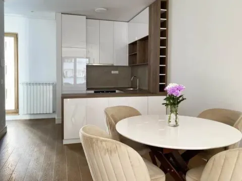 Rent, two bedroom apartment, 61m², Savski Venac, Beograd - image 3