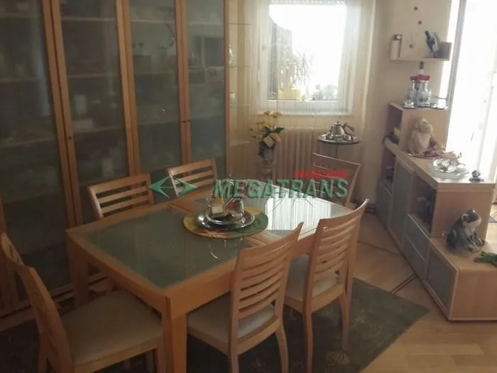 Rent, four bedroom apartment, 160m², Čenej, Novi Sad Sve Podlokacije