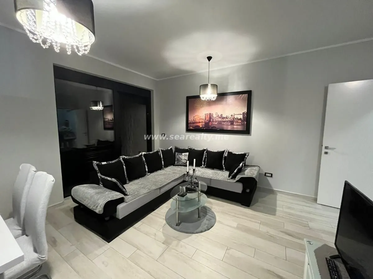 Izdavanje, jednosoban stan, 70m², Donja Lastva, Tivat