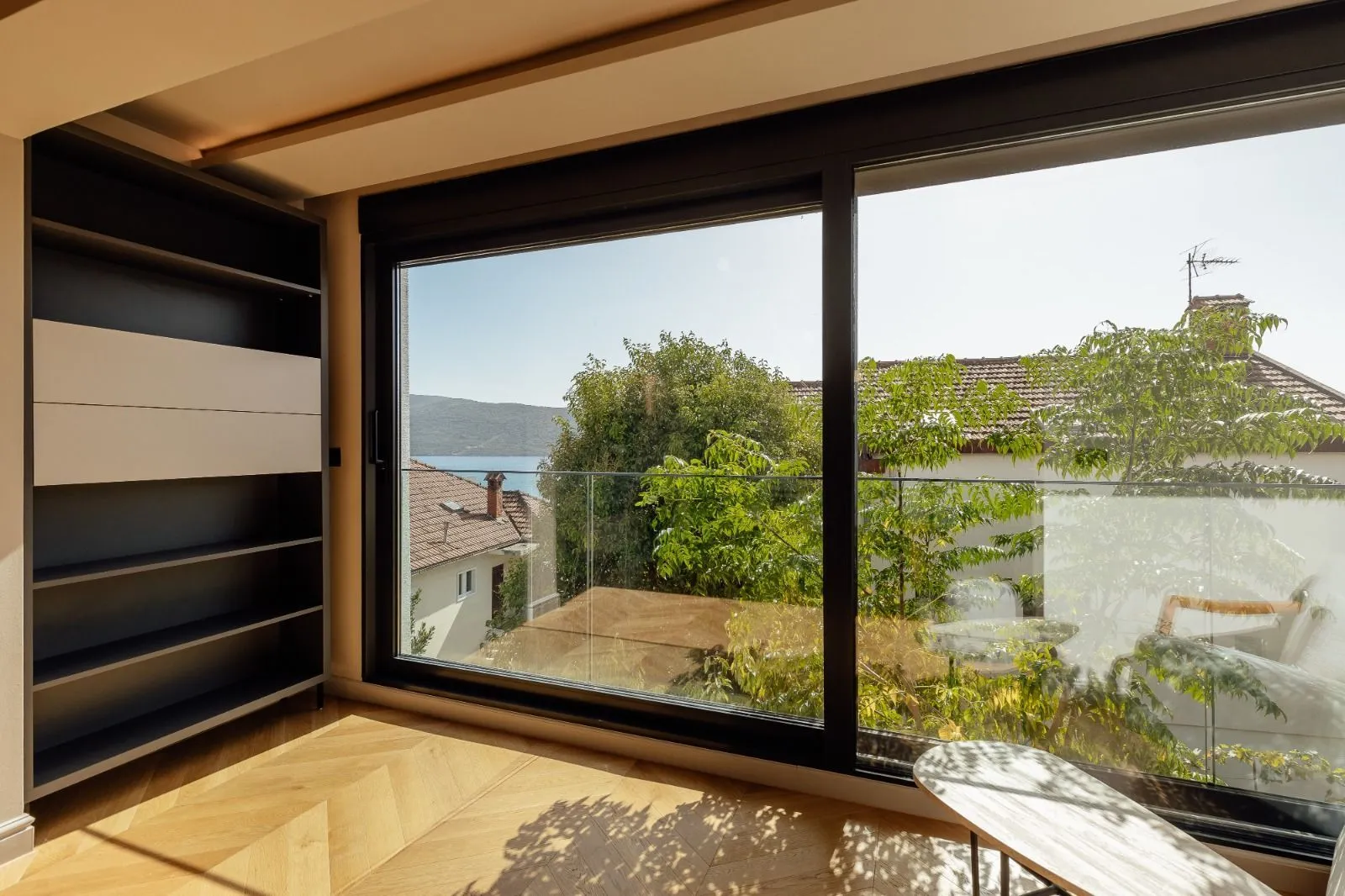 Prodaja, dvosoban stan, 180m², Herceg Novi, Crna Gora