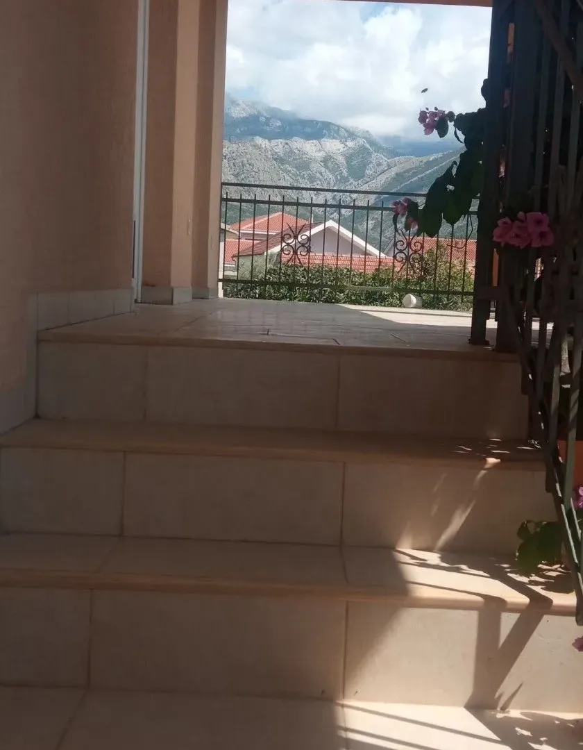 Sale, house, 190m², Polje, Bar