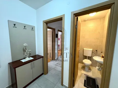 Rent, two bedroom apartment, 66m², Stari Aerodrom, Podgorica - image 9