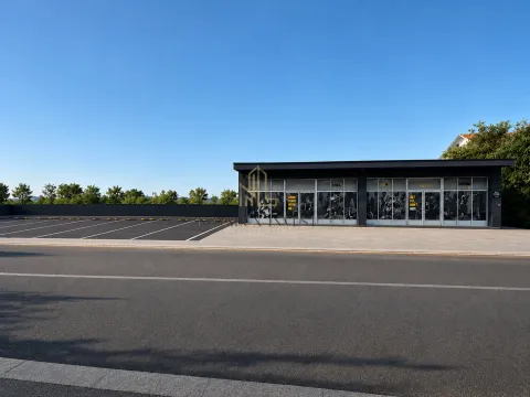 Rent, office space, 500m², Golubovci, Podgorica - image 1