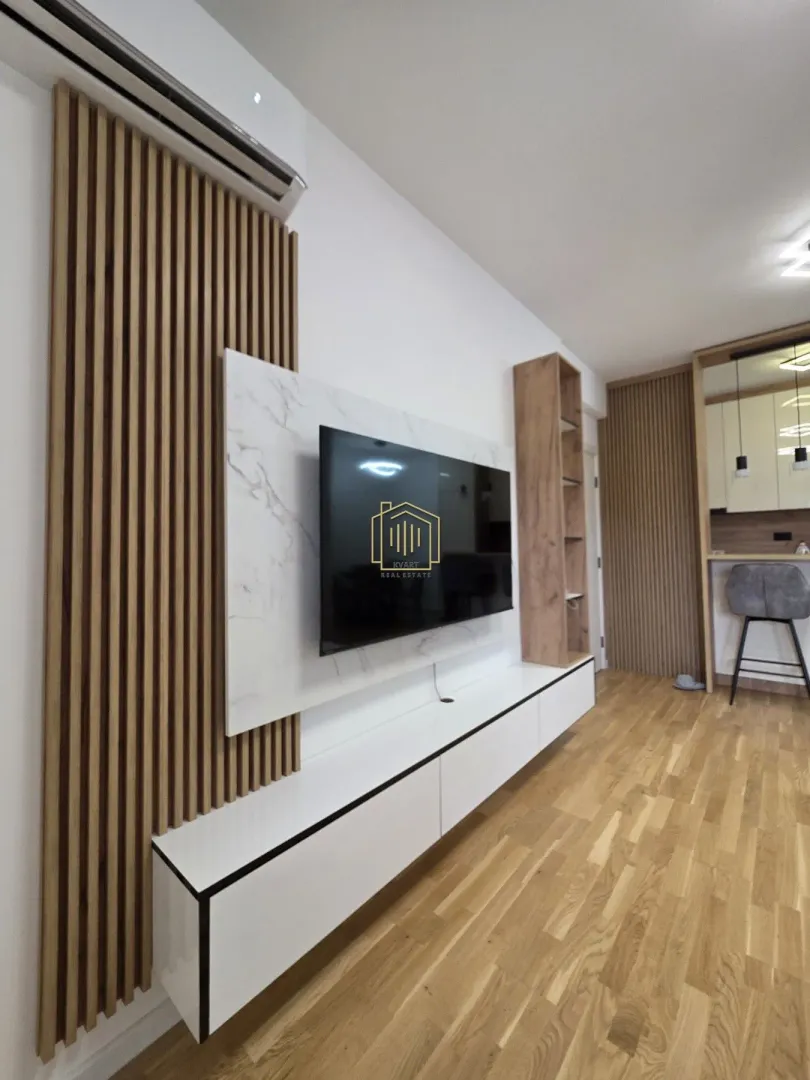 Izdavanje, dvosoban stan, 67m², Stari Aerodrom, Podgorica