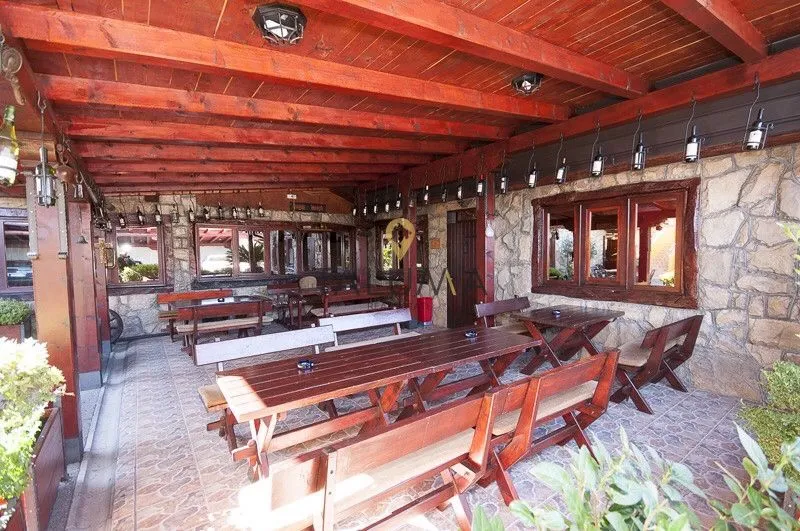 Sale, house, 1150m², Tološi, Podgorica