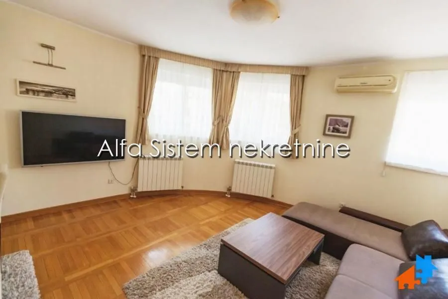 Izdavanje, dvosoban stan, 48m², Čubura, Beograd