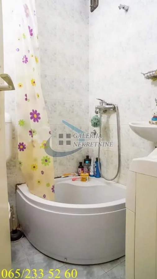 Prodaja, garsonjera, 25m², Šumice, Beograd