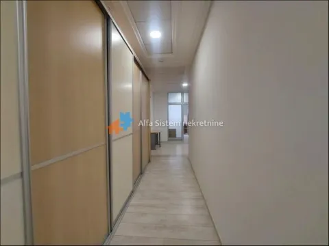 Izdavanje, poslovni prostor, 457m², Stari Grad, Beograd - image 11