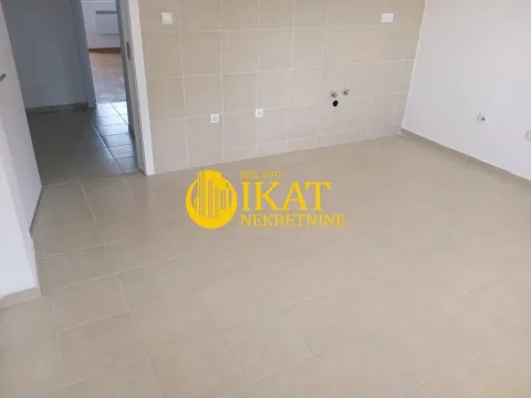 Prodaja, trosoban stan, 49m², Boleč, Grocka - image 4