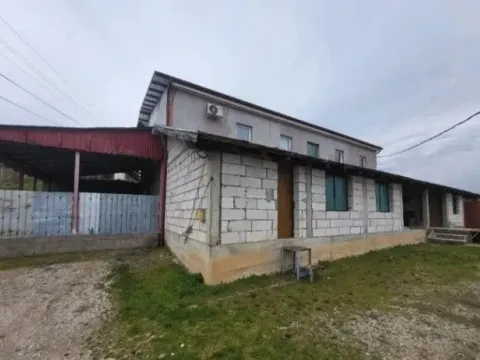 Prodaja, kuća, 690m², Arilje, Srbija - image 3