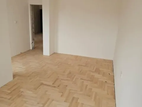 Sale, two bedroom apartment, 54m², Medijana, Niš - image 9