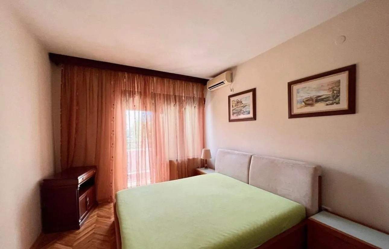 Prodaja, kuća, 200m², Gorica C, Podgorica