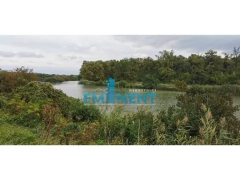 Prodaja, plac, 8700m², Surčin, Beograd - image 1