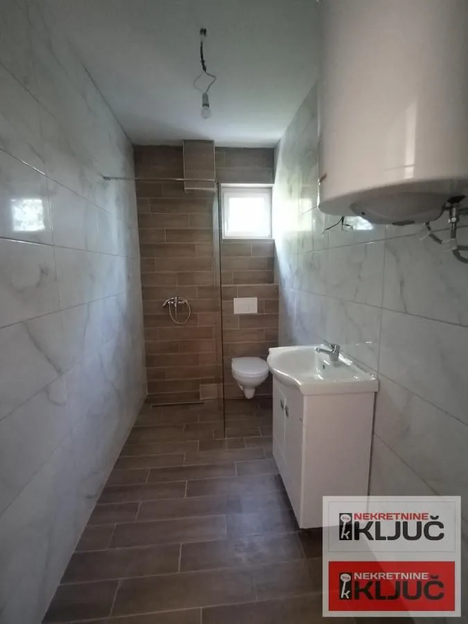 Prodaja, stan, 110m², Veternik, Novi Sad Sve Podlokacije