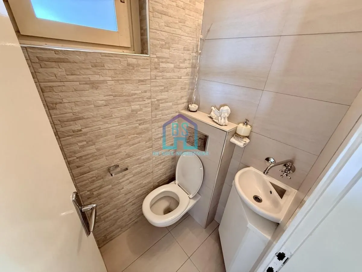 Prodaja, dvosoban stan, 60m², Bulevar Oslobodjenja, Novi Sad Sve Podlokacije