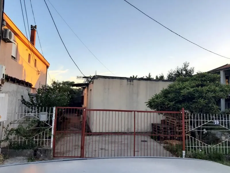 Sale, house, 110m², Gornja Gorica, Podgorica