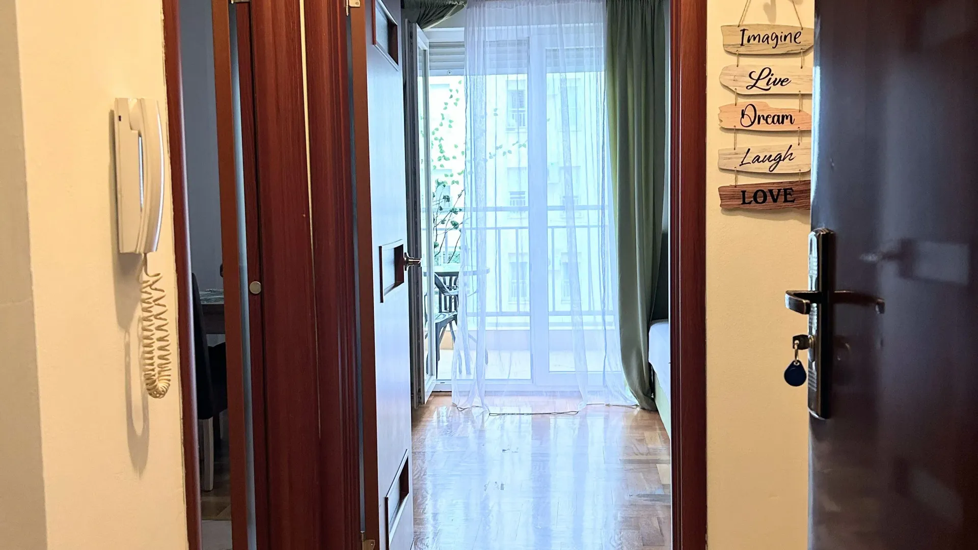 Stan-na-dan, garsonjera, 29m², Blok 9, Podgorica