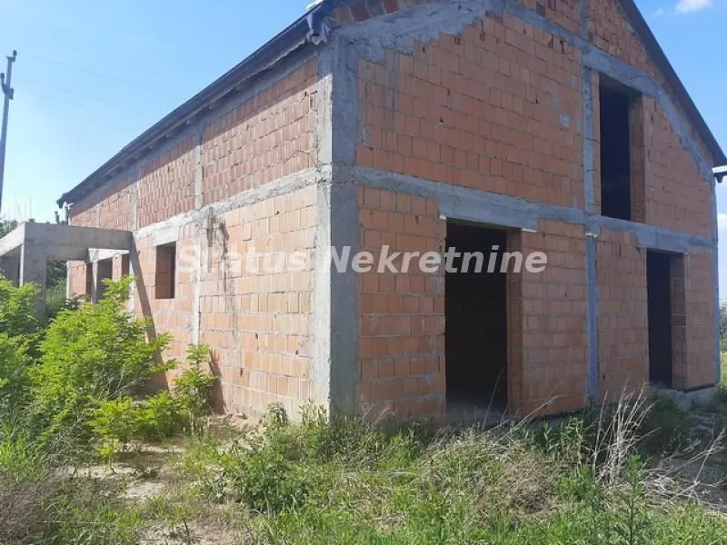 Prodaja, kuća, 300m², Ledinci, Petrovaradin