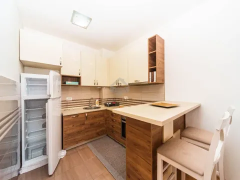 Rent, one bedroom apartment, 49m², Stari Aerodrom, Podgorica - image 10