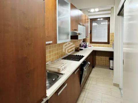 Izdavanje, trosoban stan, 95m², Preko Morače, Podgorica - image 2