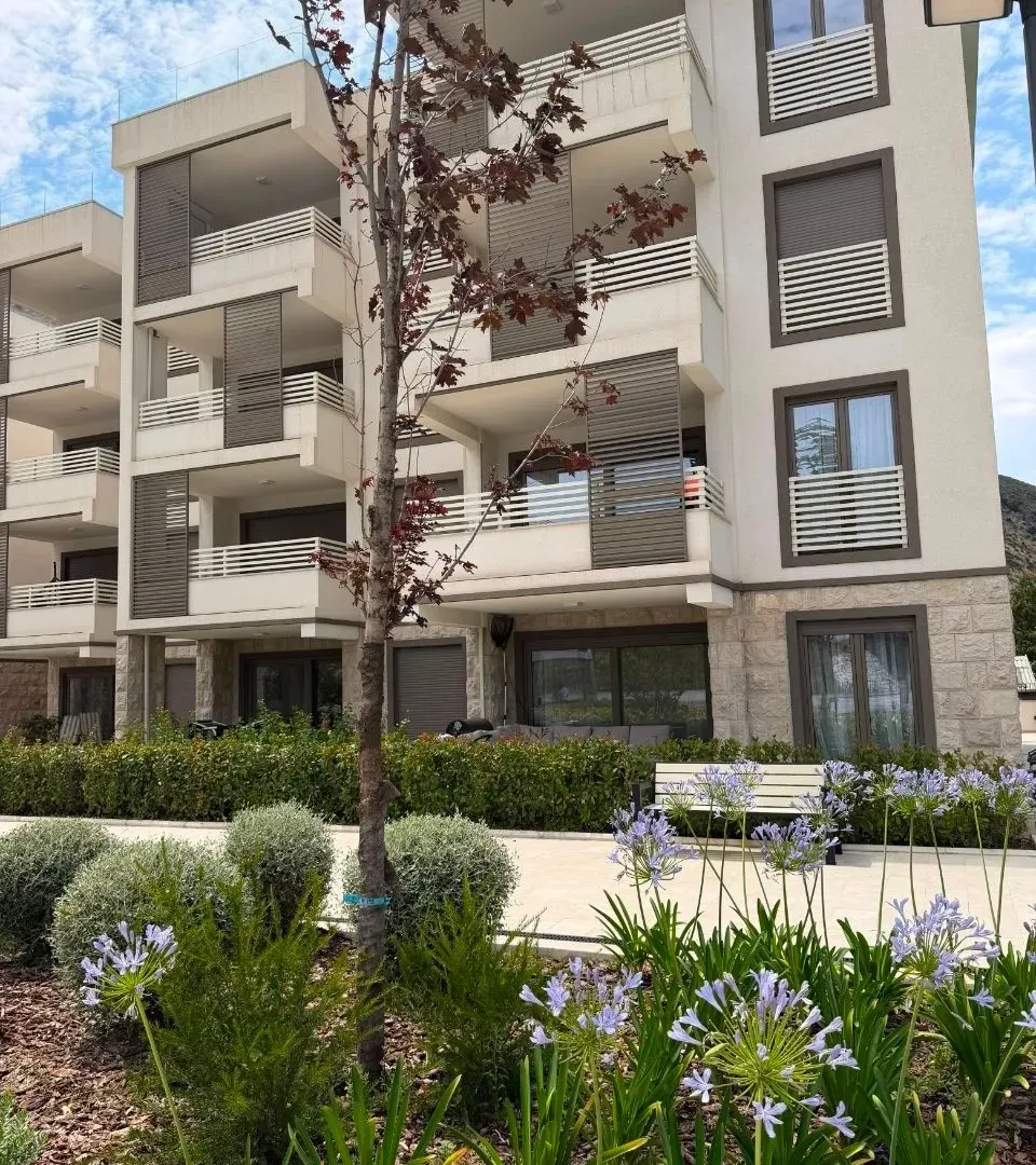 Prodaja, trosoban stan, 76m², Igalo, Herceg Novi