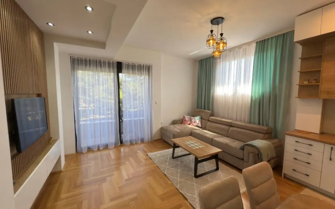 Izdavanje, jednosoban stan, 45m², Masline, Podgorica