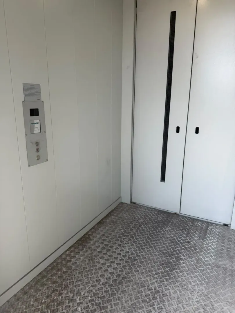 Rent, office space, 1500m², Zeta, Podgorica