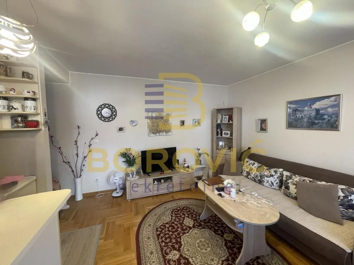 Sale, two bedroom apartment, 45m², Cvetkova Pijaca, Zvezdara Sve Podlokacije