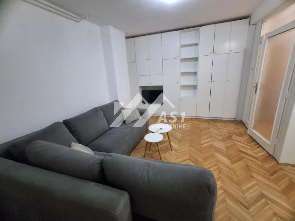 Rent, one bedroom apartment, 37m², Bulevar Oslobodjenja, Novi Sad Sve Podlokacije