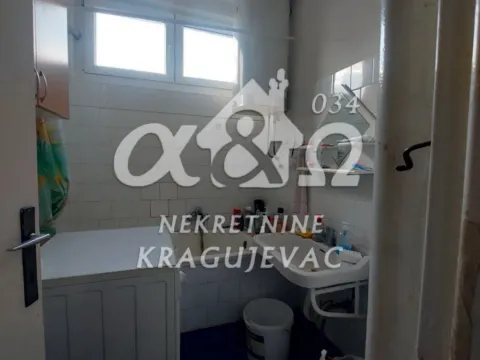 Prodaja, trosoban stan, 75m², Centar, Kragujevac - image 3