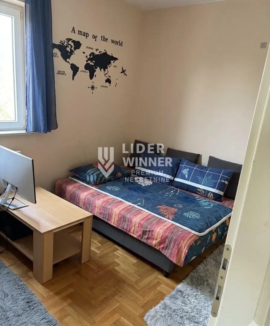 Prodaja, trosoban stan, 70m², Bogoslovija, Palilula Sve Podlokacije