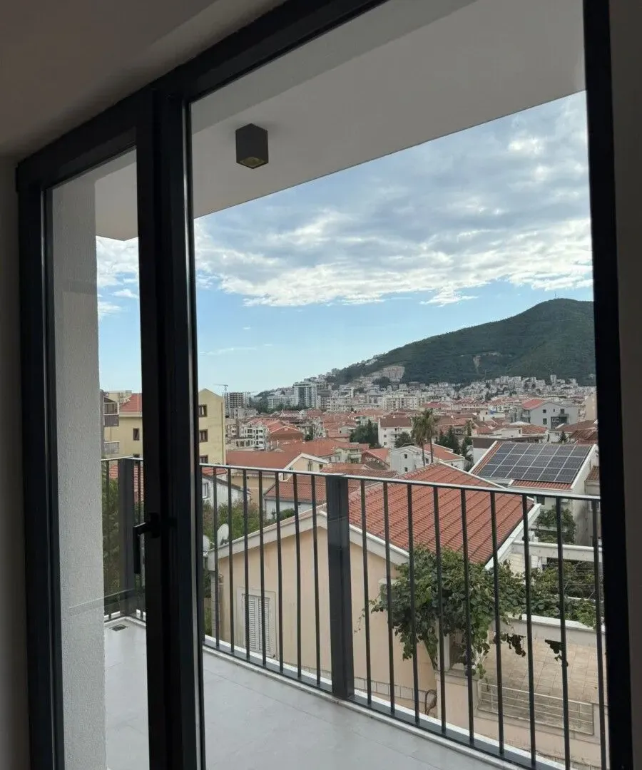 Prodaja, dvosoban stan, 52m², Podkošljun, Budva