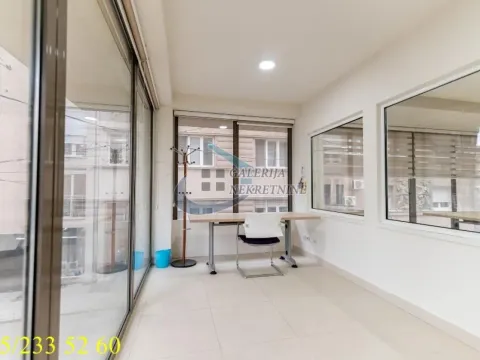 Izdavanje, poslovni prostor, 91m², Vračar Hram, Vračar Sve Podlokacije - image 12