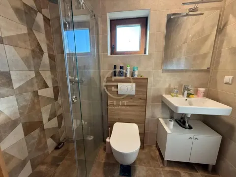 Prodaja, kuća, 79m², Sremska Kamenica, Petrovaradin - image 11