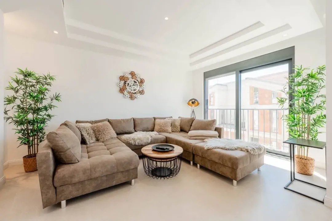 Rent, house, 220m², Reževići, Budva