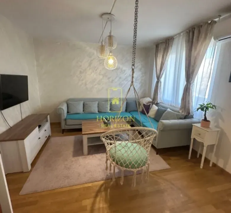 Rent, two bedroom apartment, 65m², Autobuska stanica, Podgorica