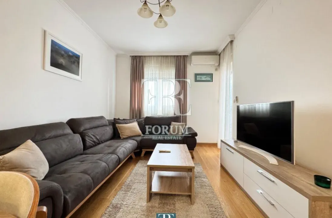 Izdavanje, jednosoban stan, 46m², City Kvart, Podgorica