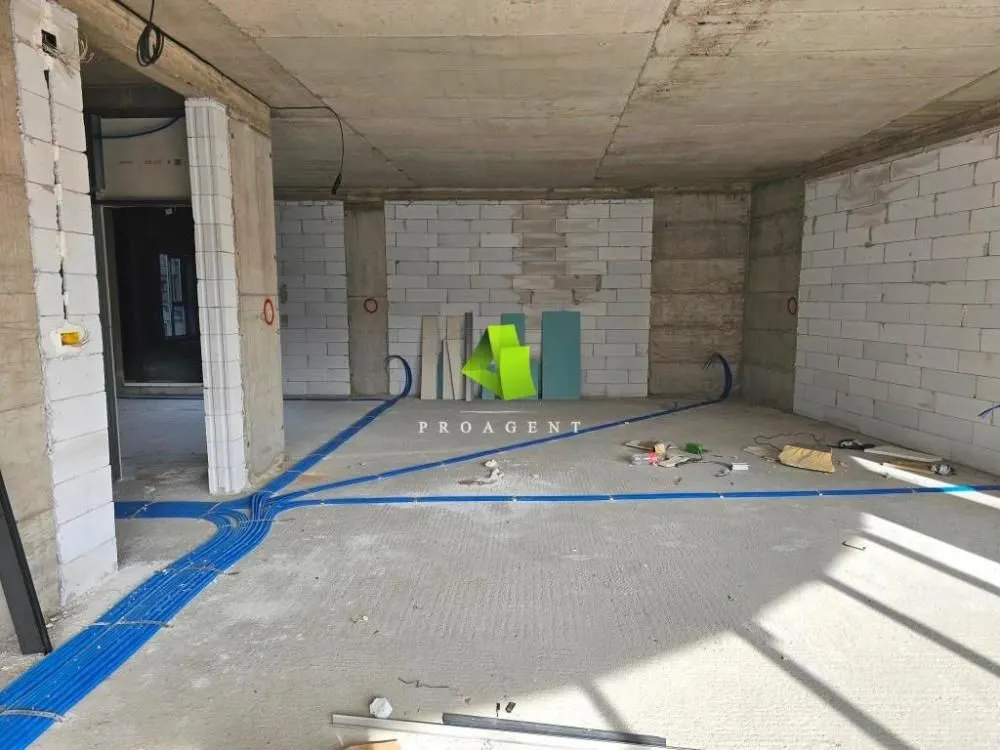 Rent, office space, 200m², Palilula, Niš