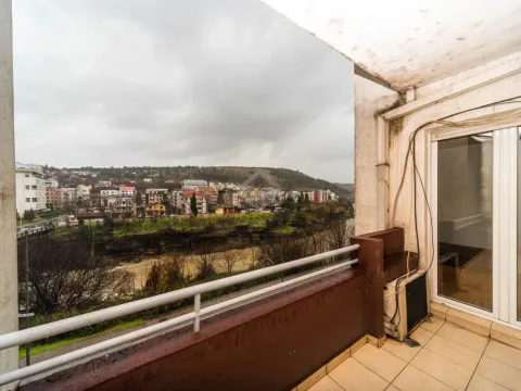 Rent, one bedroom apartment, 57m², Vezirov Most, Podgorica - image 7