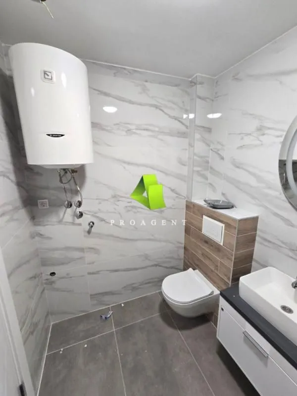 Prodaja, dvosoban stan, 70m², Pantelej, Niš